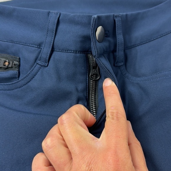 Lululemon Urbanite Pant Inkwell - Picture 3 of 5